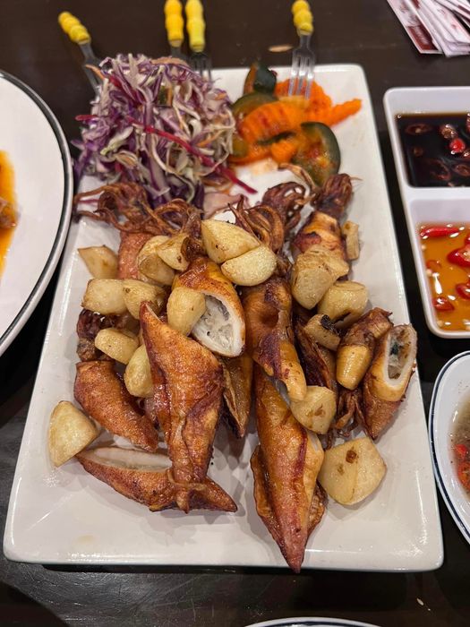 Không gian ấm cúng của Sơn Thủy Mộc qua góc máy