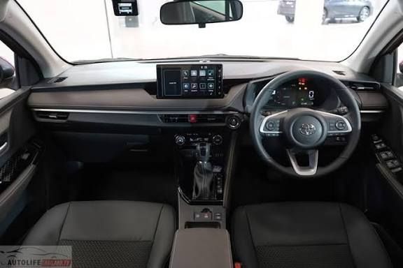 Toyota Vios Hybrid 3.jpg