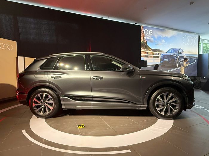Audi Q6 e-tron (9).jpg
