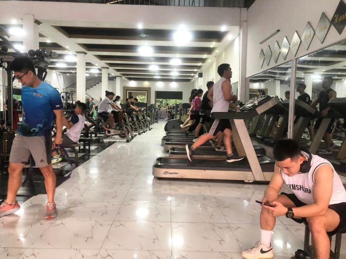 Không gian tập luyện hiện đại tại CLB Gym Hoàng Anh