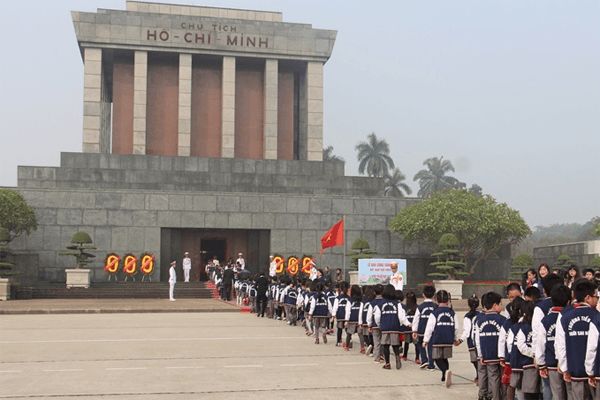 Ảnh minh họa: Khung cảnh uy nghiêm nơi Bác an nghỉ