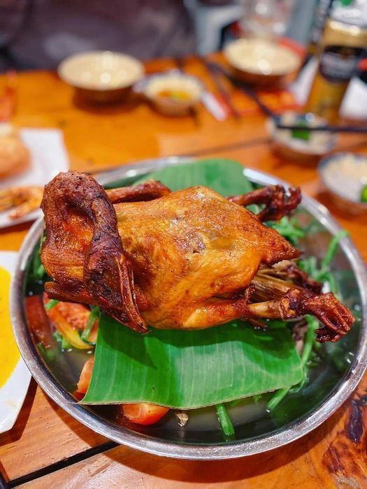 Bữa tiệc ẩm thực Khmer đặc sắc tại Bếp Mẹ Miên