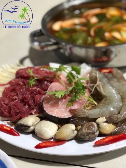 Khoảnh khắc ấn tượng tại không gian ẩm thực Nhà hàng Bãi tắm Lê Minh