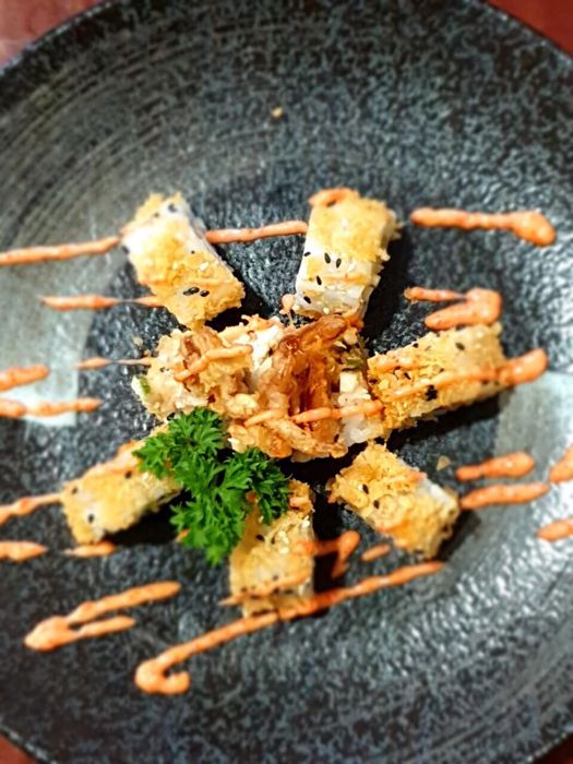 Những món sushi tinh tế được chế biến bởi bàn tay nghệ nhân tại Mr.Tôm Sushi