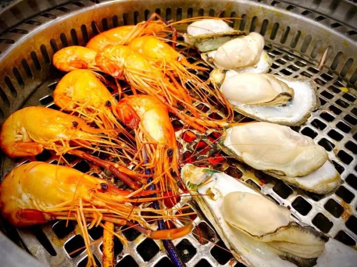 Không gian tiệc buffet sang trọng tại Cô 3 Còi