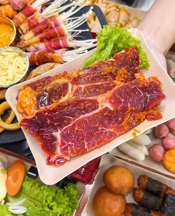 Hình ảnh thịt ướp sốt đậm đà đầy hấp dẫn