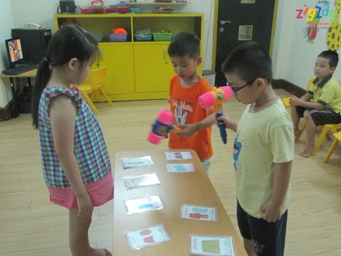 Hình ảnh minh họa trò chơi thăng bằng (Nguồn: Sưu tầm)