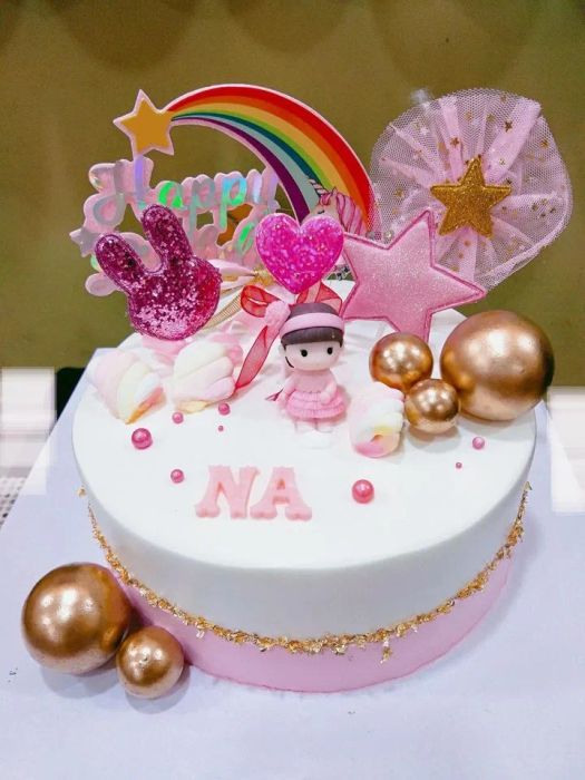 Những tác phẩm bánh nghệ thuật đầy sáng tạo tại Tây Lai Bakery