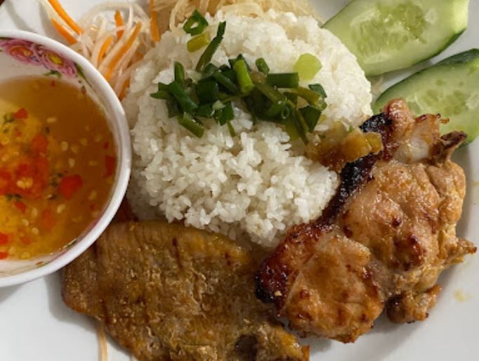 Hình ảnh món cơm tấm thơm ngon tại Cơm Tấm Quỳnh Chi