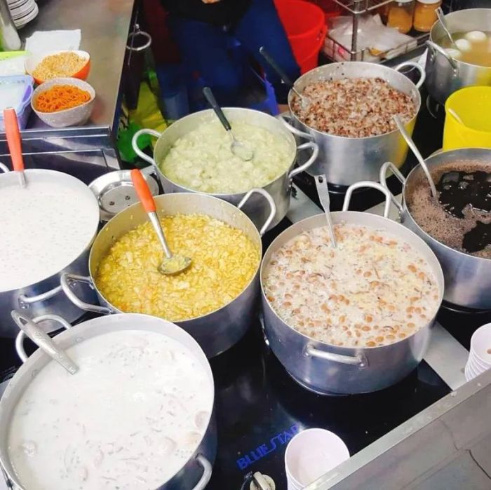 Hình ảnh những bát chè Đà Lạt đầy màu sắc (Nguồn: Tổng hợp)