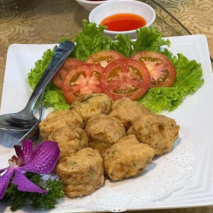 Món ăn tại nhà hàng - ảnh 1