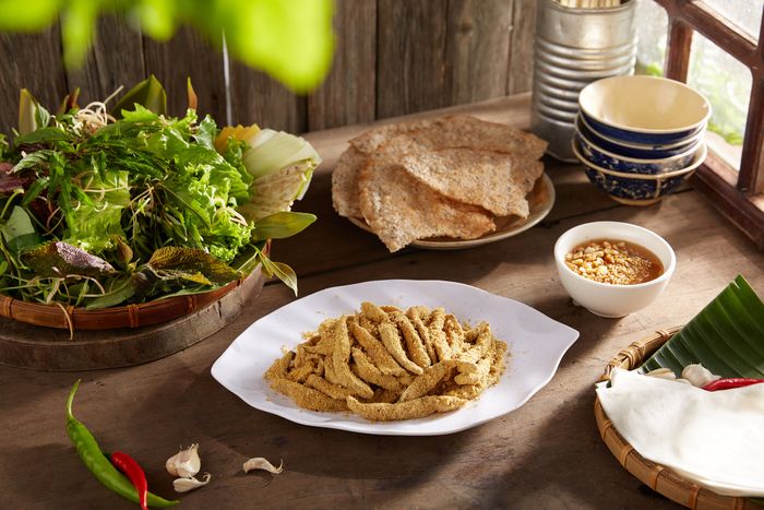 Món gỏi cá Nam Ô đặc trưng