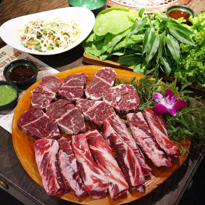 Nghệ thuật thưởng thức bò nướng tảng đẳng cấp