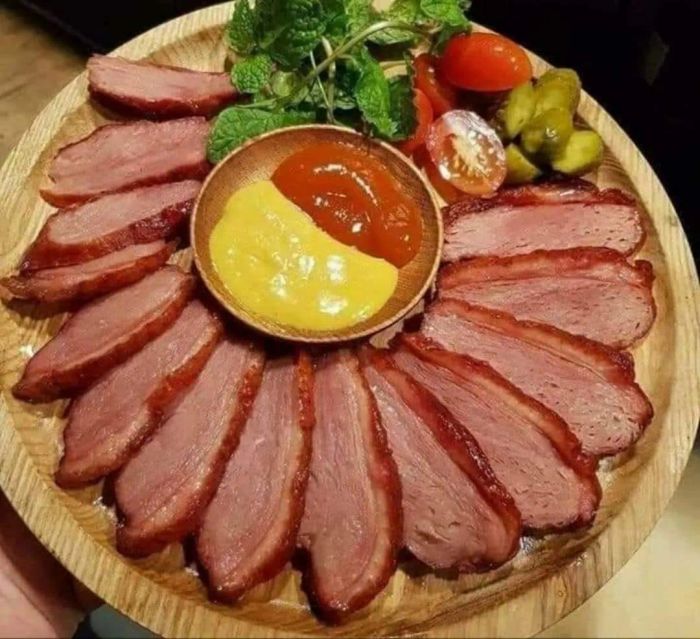 Nghệ thuật trình bày món ăn tại Hương Cau