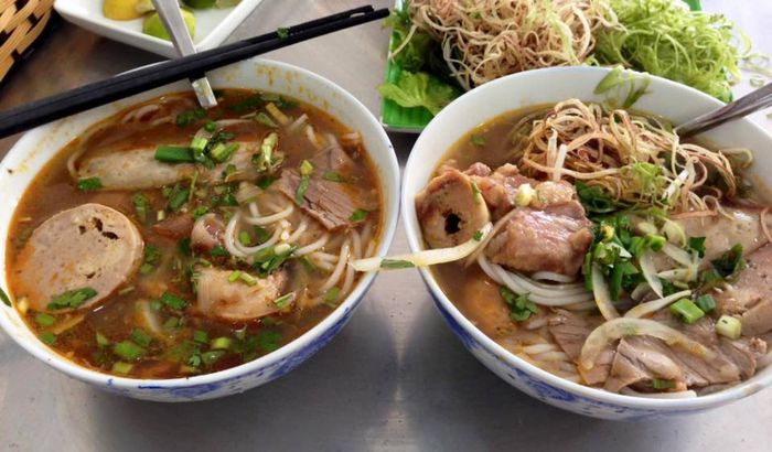 Bún bò Tân Hàng hình ảnh 1