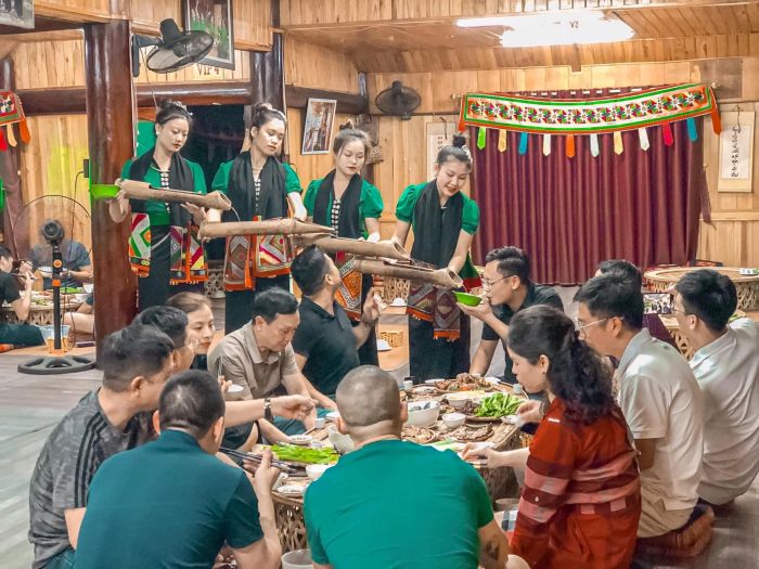 Không gian ấm cúng với mẹt tre tại Bông Ban Xanh - Ảnh 3