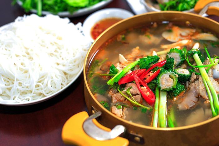 Hình ảnh minh họa lẩu lá khổ qua đặc sản (Nguồn: Internet)