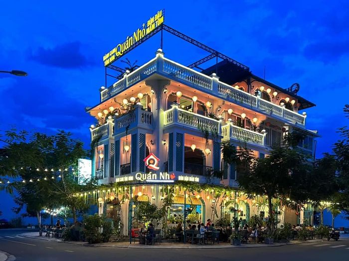 Hương vị phá lấu đặc trưng tại Quán Nhỏ