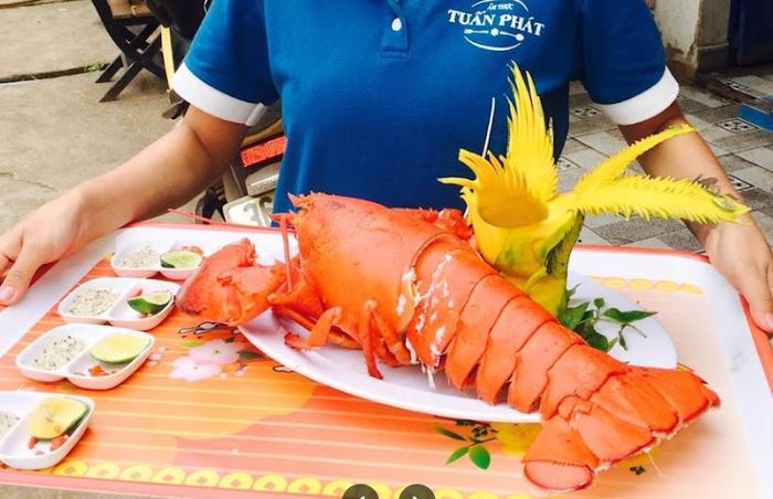 Không gian ấm cúng tại Ẩm Thực Tuấn Phát