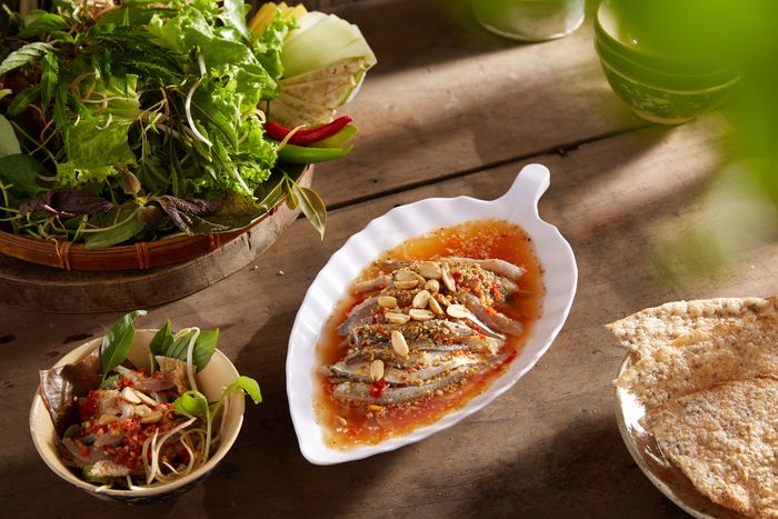 Hình ảnh gỏi cá Nam Ô đặc sắc