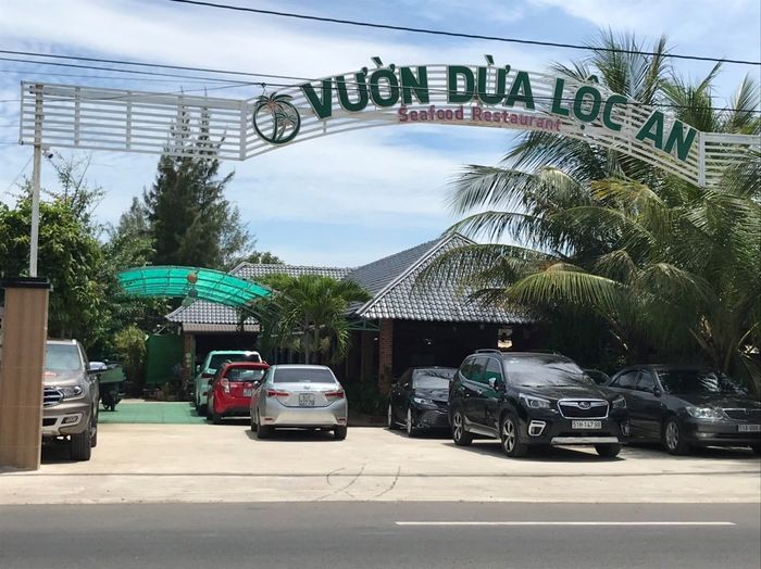Không gian xanh mát đậm chất thiên nhiên