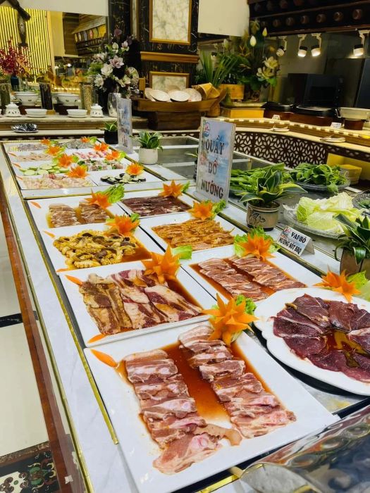 Không gian sang trọng với quầy hải sản tươi sống tại Sen Biển - Ảnh 1