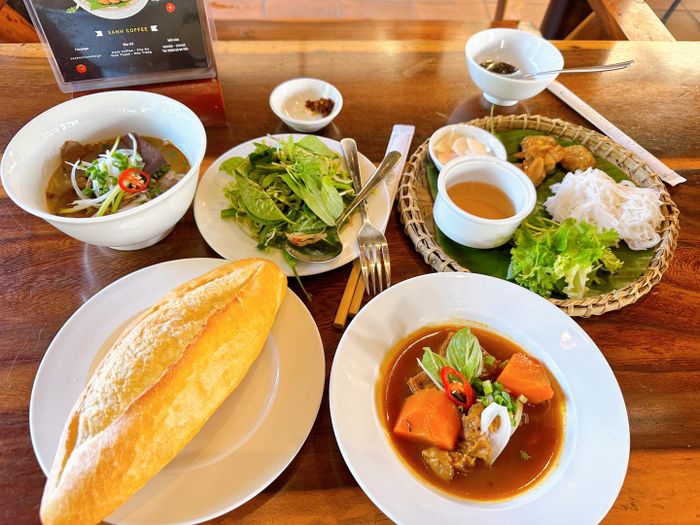 Trải nghiệm ẩm thực sáng đặc biệt