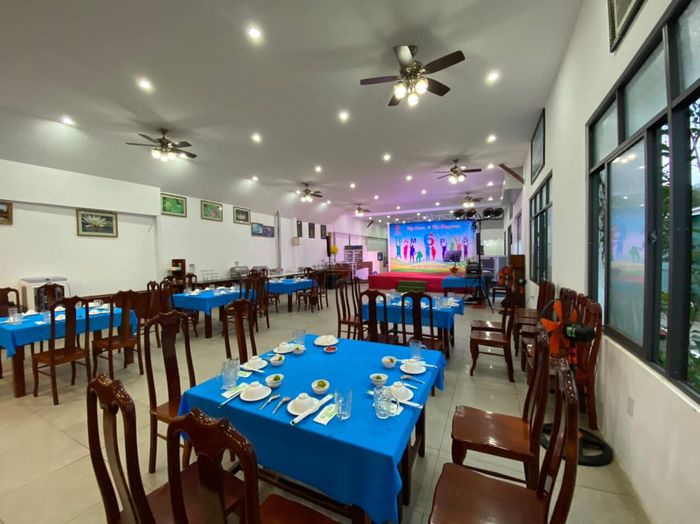 Không gian thưởng thức hải sản độc đáo tại Nam Hải Côn Đảo