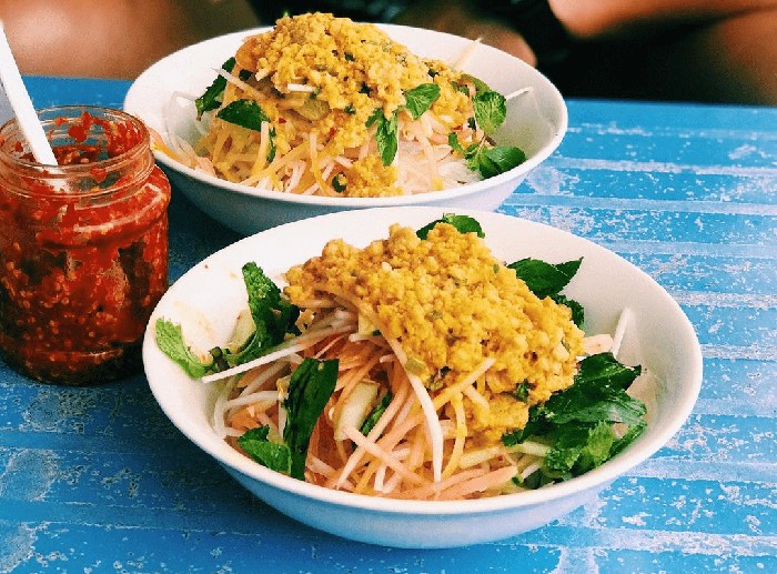 Hình ảnh tô bún kèn thơm ngon đậm đà hương vị biển