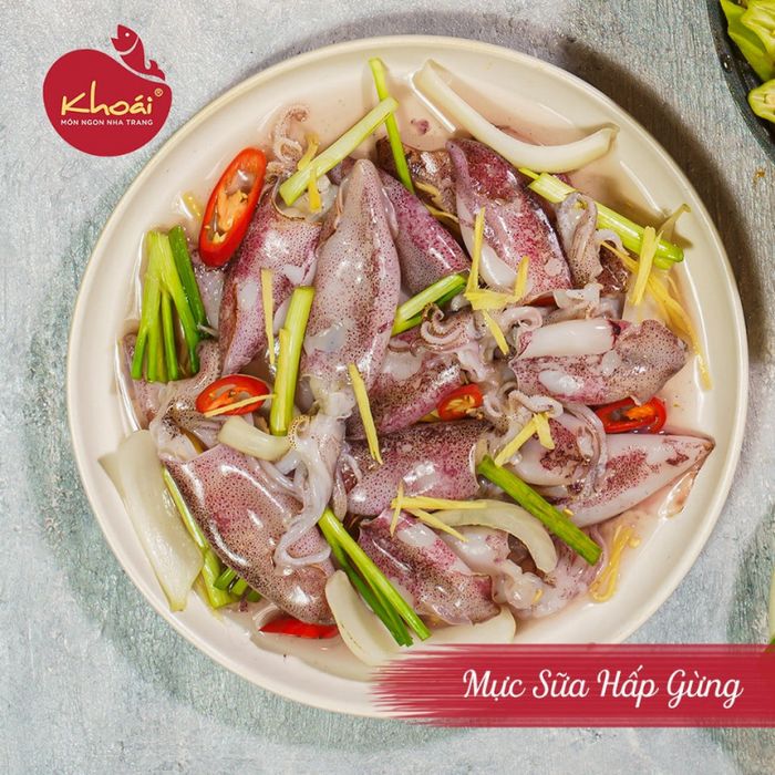 Không gian sang trọng tại Nhà hàng Khoái