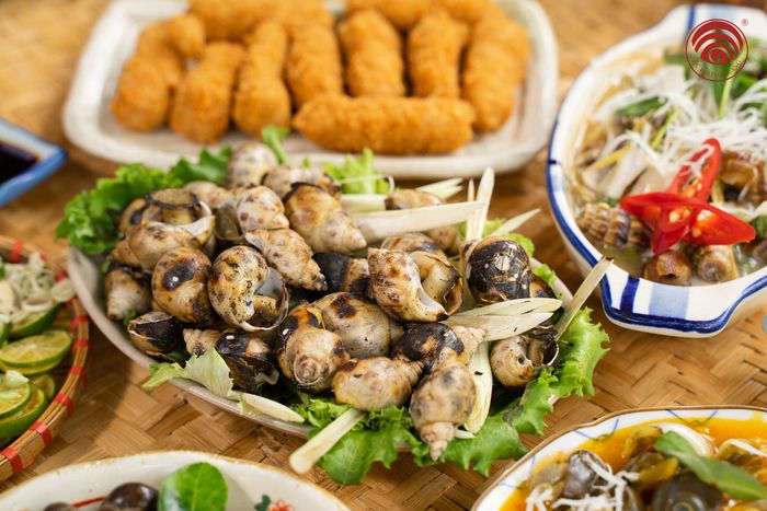 Không gian cổ điển đầy quyến rũ tại ỐC TRANG