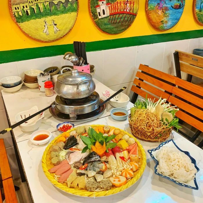 Không gian ấm cúng và món ngon tại Quán CHOÉT