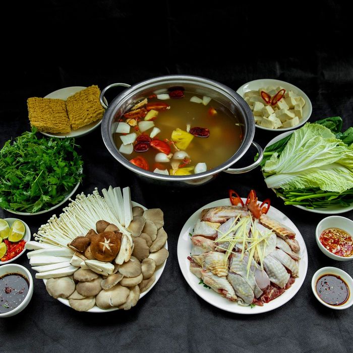 Không gian ấm cúng của Phúc Hương Viên qua ống kính