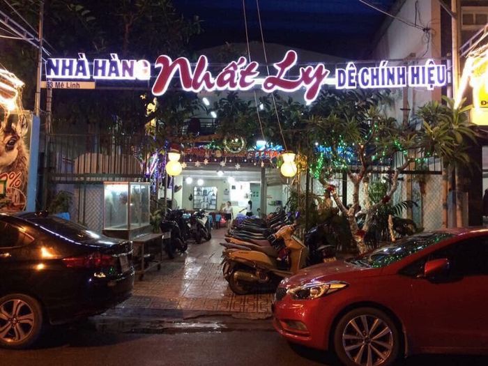 Không gian ấm cúng tại DÊ NHẤT LY