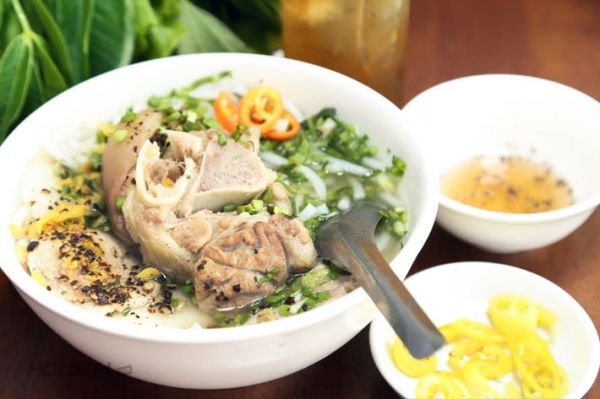 Hình ảnh tô bánh canh Trảng Bàng hấp dẫn