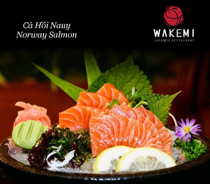 Set sushi cao cấp với nguyên liệu nhập khẩu trực tiếp từ Nhật Bản
