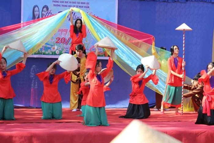 Những thiết kế ấn tượng từ xưởng may Ngân Ngọc