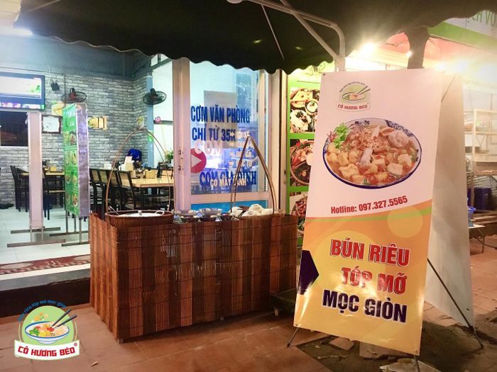 Quán Cô Hương Béo - Không Gian Vintage Và Món Bún Riêu Mộc Mạc, Đầy Hương Vị