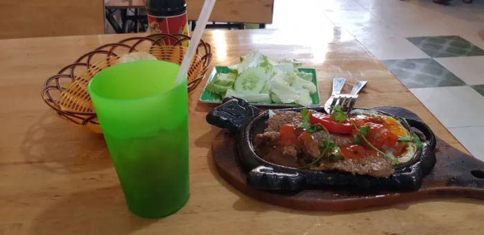 Không gian ấm cúng cùng món bò né hấp dẫn tại Bò Né 3 Ngon