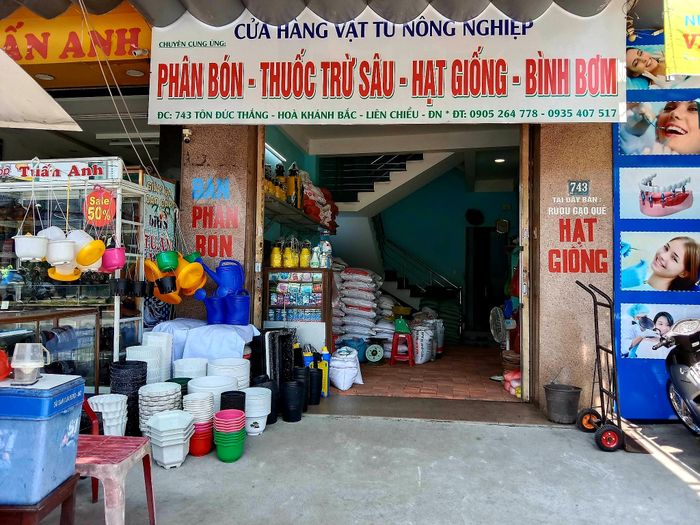 Không gian Cửa Hàng Vật Tư Nông Nghiệp tại 743 Tôn Đức Thắng