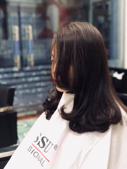 Không gian sang trọng tại Hair Salon Sỹ Thắng - Ảnh 1