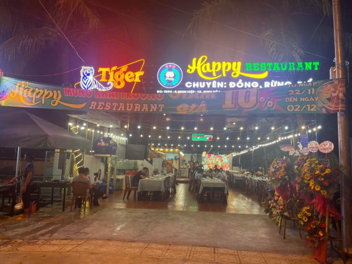 Không gian ấm cúng tại Nhà Hàng Happy Ninh Hòa (Ảnh 2)