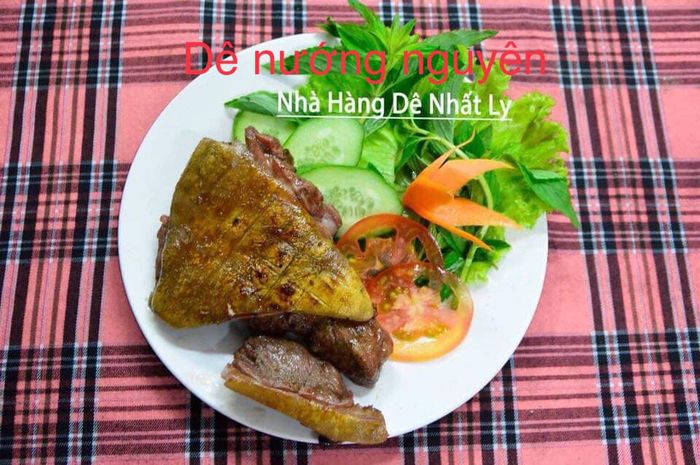 Không gian ấm cúng tại DÊ NHẤT LY