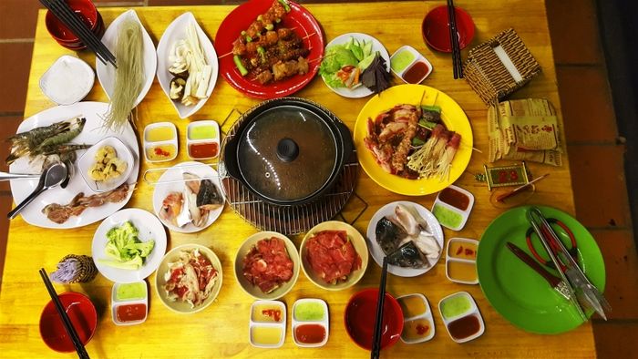 Không gian ấm cúng tại Kiseki - Lẩu nướng tự chọn