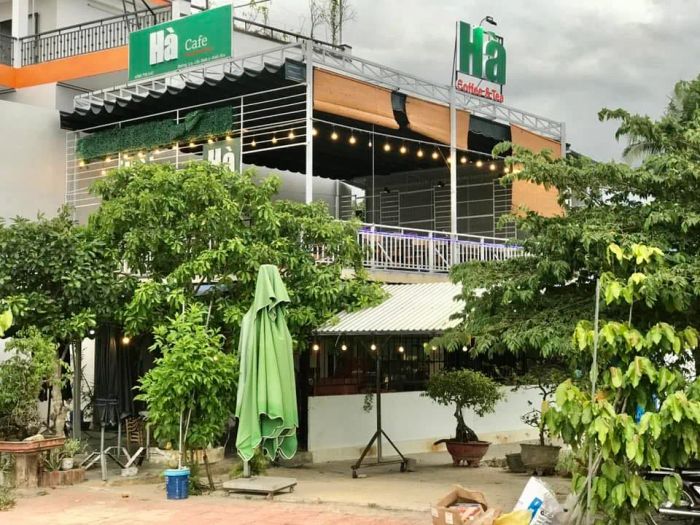 Không gian thưởng trà sang trọng tại Hà Cafe
