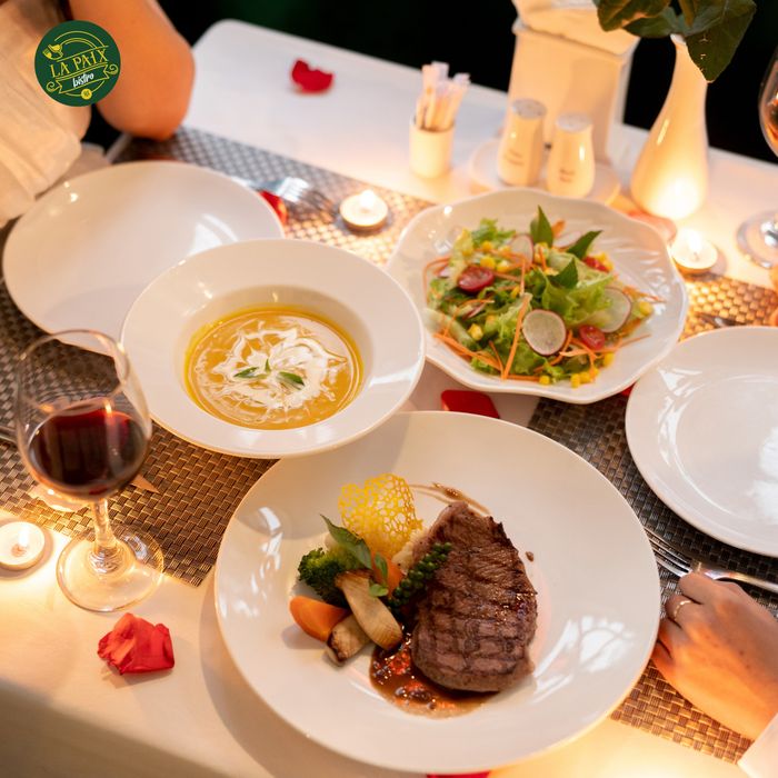 Món bò bít tết thượng hạng tại La Paix Bistro
