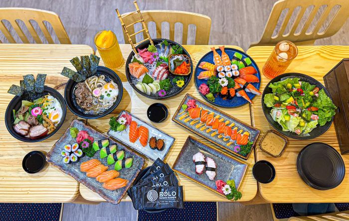 Không gian ấm cúng và món ăn hấp dẫn tại Bolo Sushi Ramen