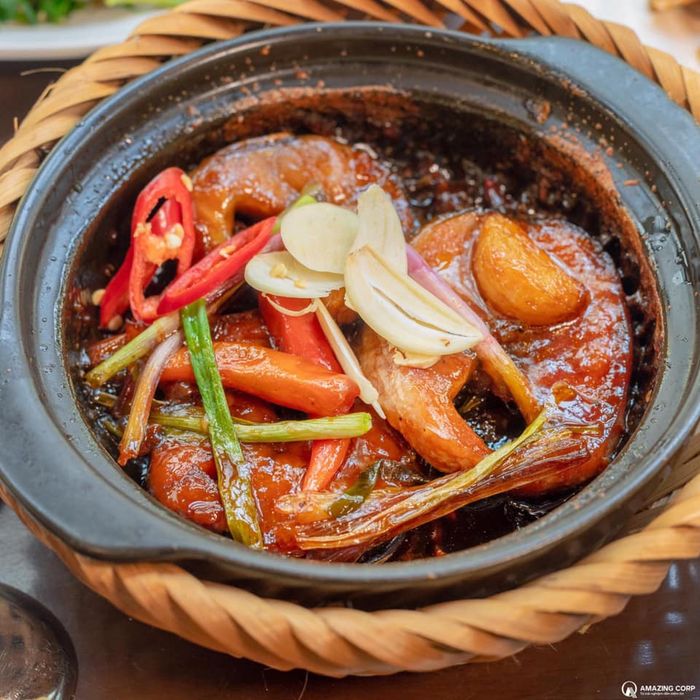 Những món ăn dân dã đậm đà bản sắc Việt tại Cơm Niêu Đèn Lồng Đà Lạt