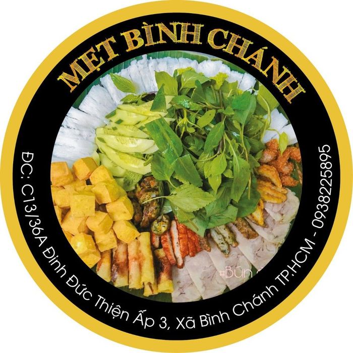Mâm bún đậu thịnh soạn tại Bún Đậu Mẹt