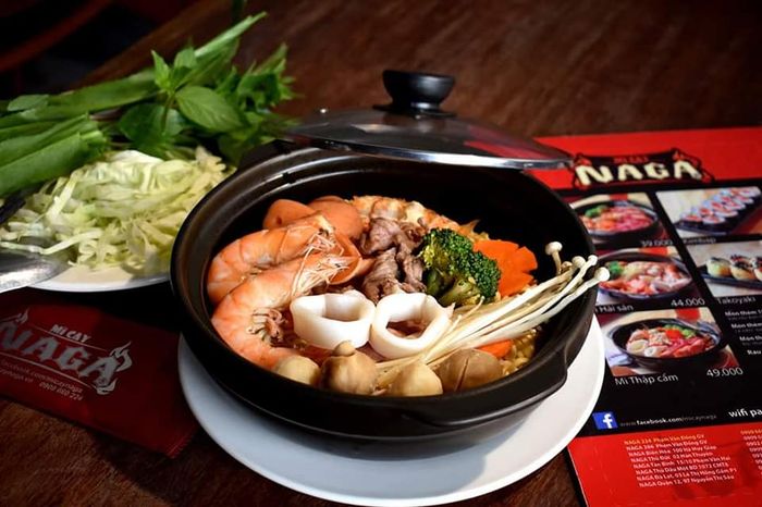 Những tô mì cay bốc khói hấp dẫn tại Mì cay NAGA Biên Hòa